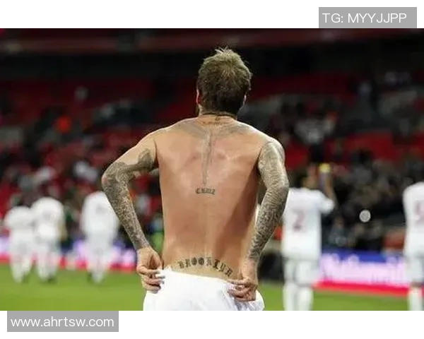 足球明星的耐心与纹身背后的故事揭秘