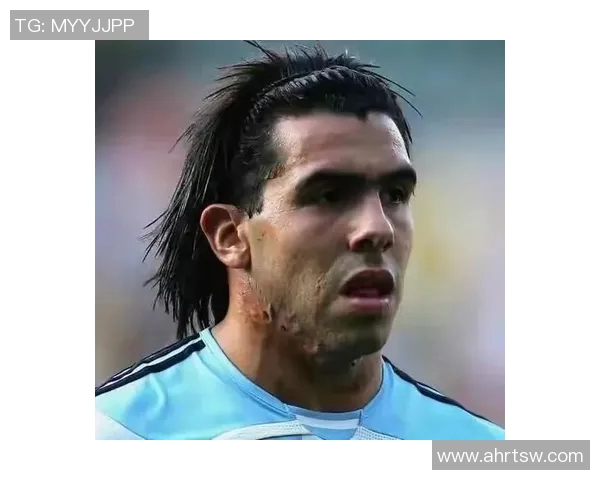 足球明星颜值大揭秘那些被称为最丑的球员们的精彩瞬间合集